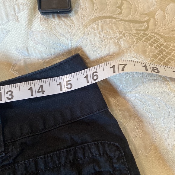 CAbi cargo wide leg adjustable capris - Picture 13 of 16